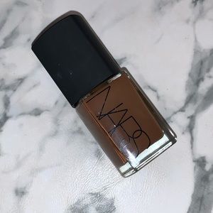 🤎 Nars Sheer Glow Foundation in Zambia
